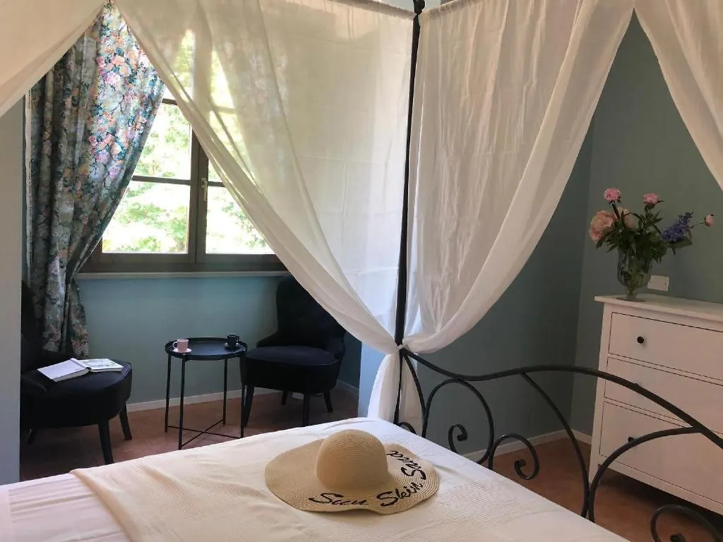 Locanda Dei Sette Limoni - Camere E Residence Vada 0*,  Italië
