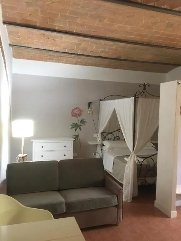 Locanda Dei Sette Limoni - Camere E Residence Vada